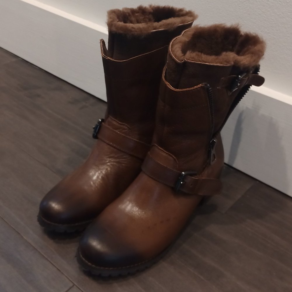 Rudsak Women's Leather, Fashionable and Warm Boots - Brown color - Picture 1 of 8